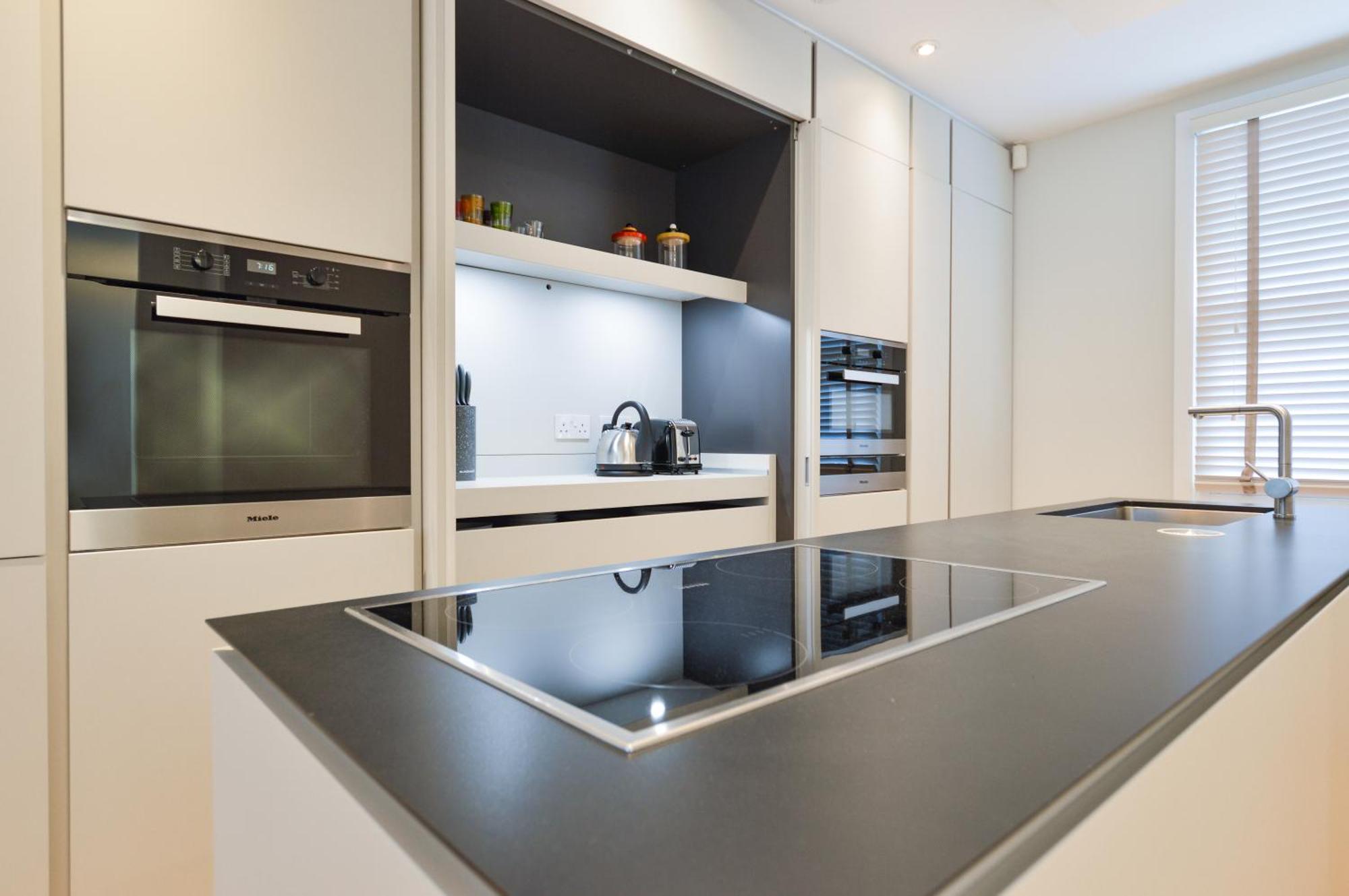 Noho 132 Serviced Apartments By Concept Apartments Лондон Экстерьер фото